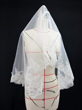 New with Tag double layered veil with comb